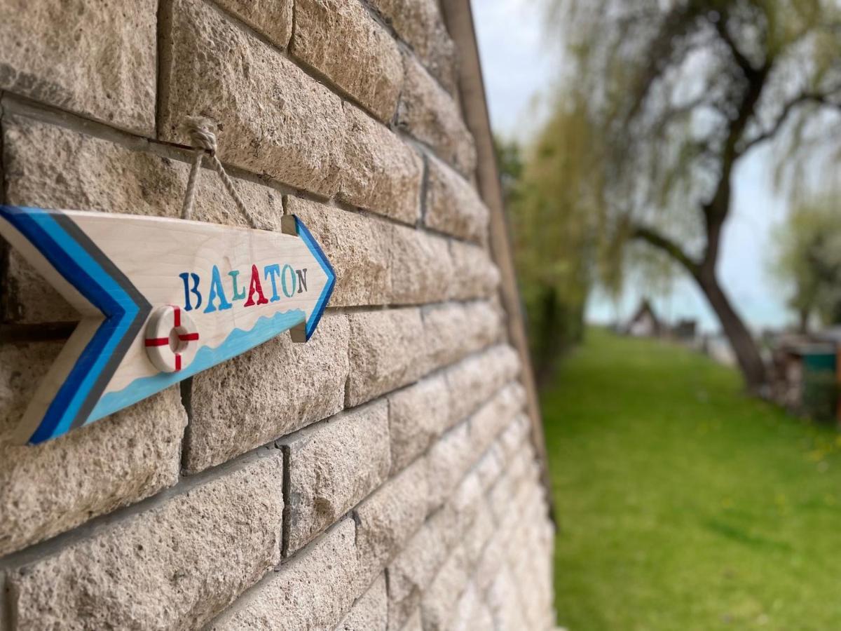 Green Lake House - Private Beach At Balaton Balatonakarattya Exterior foto