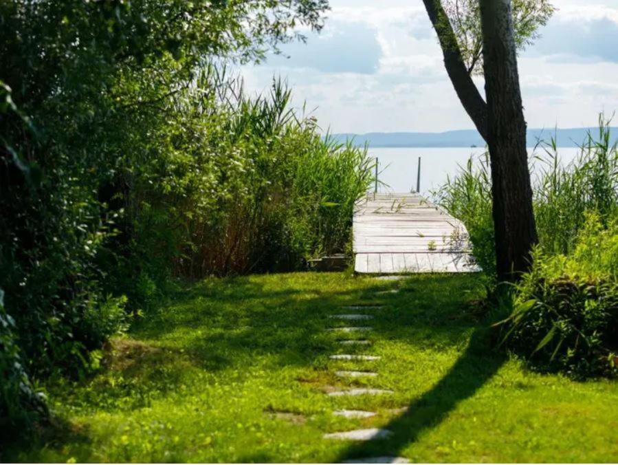 Green Lake House - Private Beach At Balaton Balatonakarattya Exterior foto