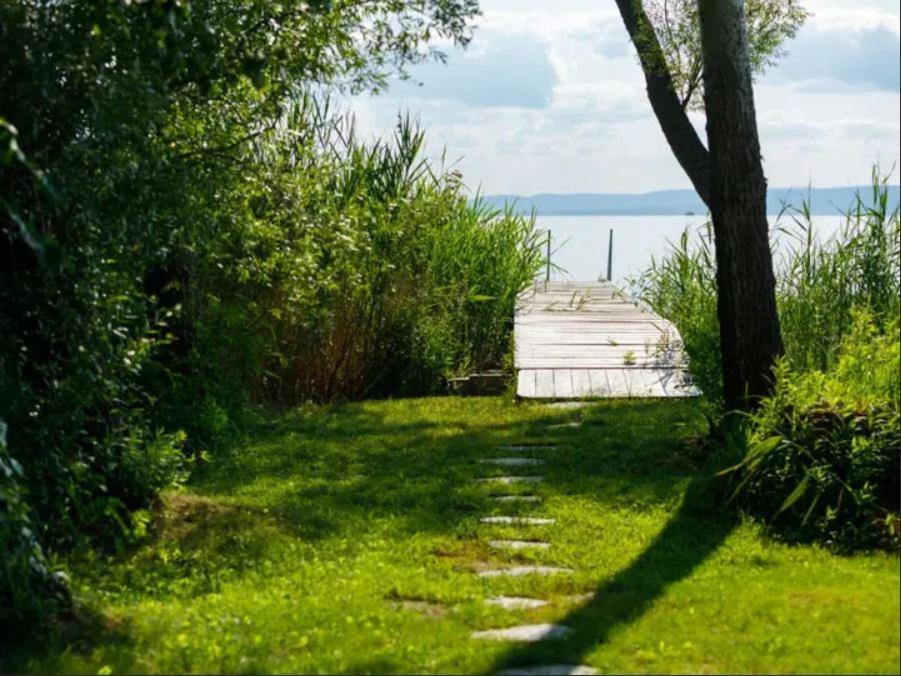 Green Lake House - Private Beach At Balaton Balatonakarattya Exterior foto
